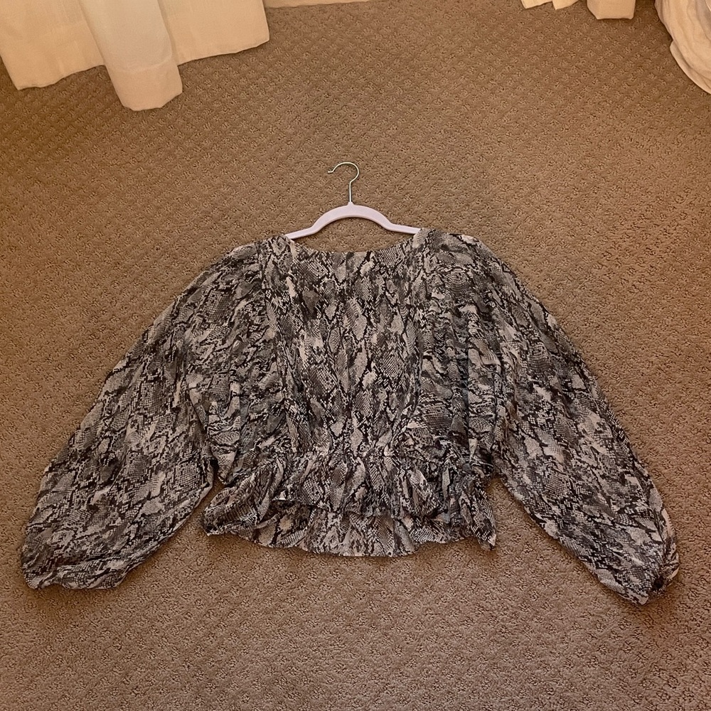 Elegant Black and Gray Women's Blouse